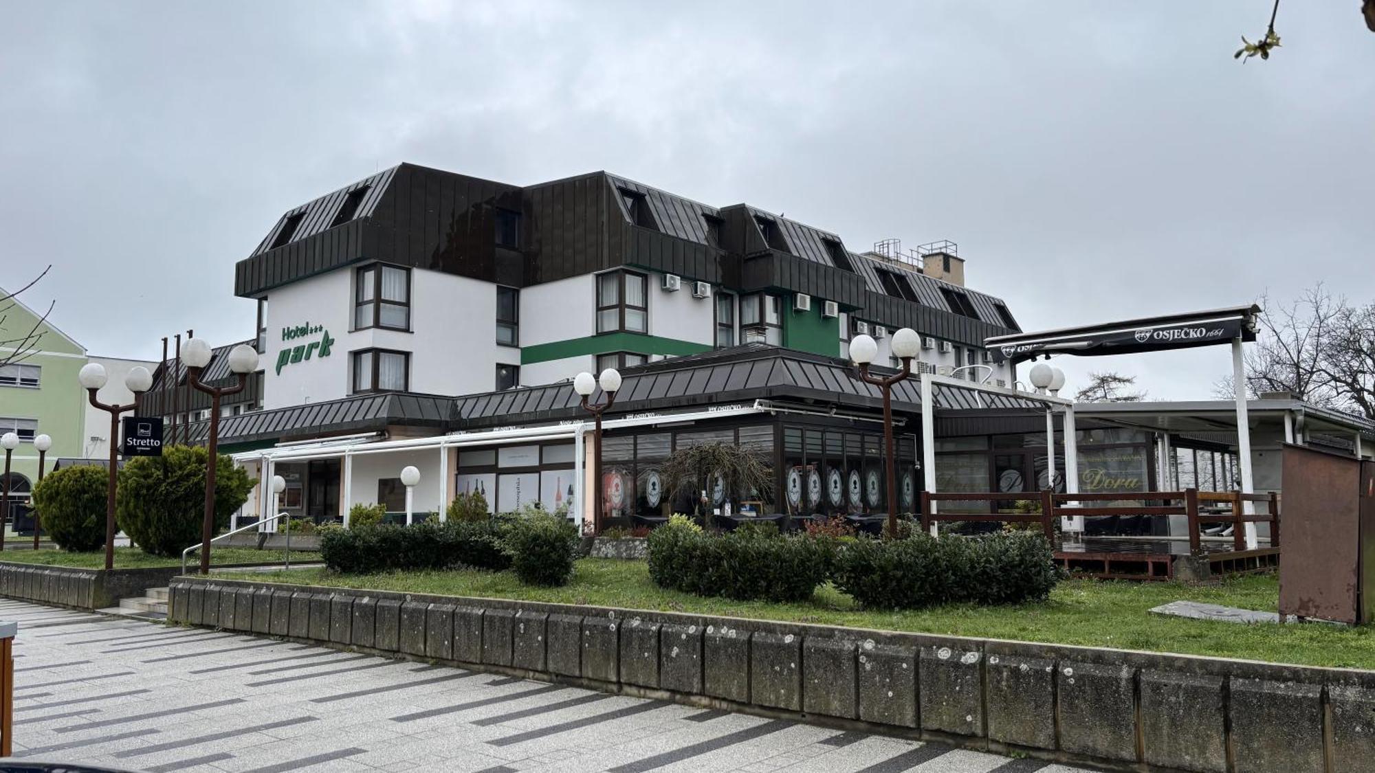 Hotel Park Nasice Экстерьер фото