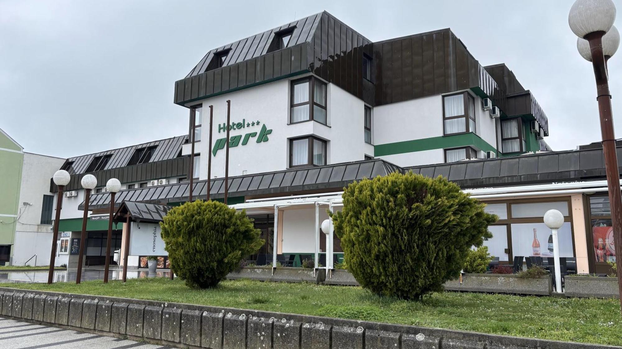 Hotel Park Nasice Экстерьер фото