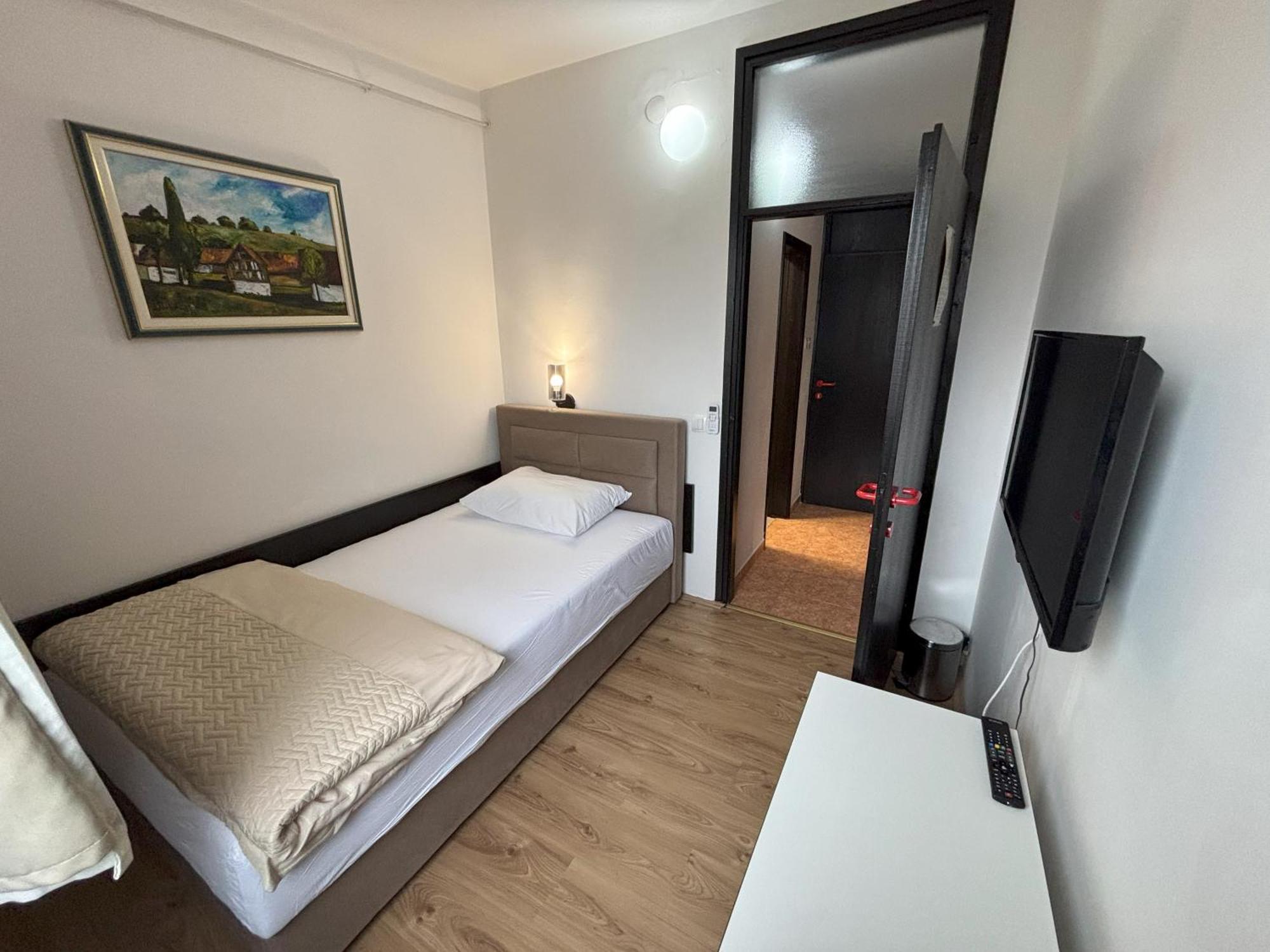 Hotel Park Nasice Экстерьер фото